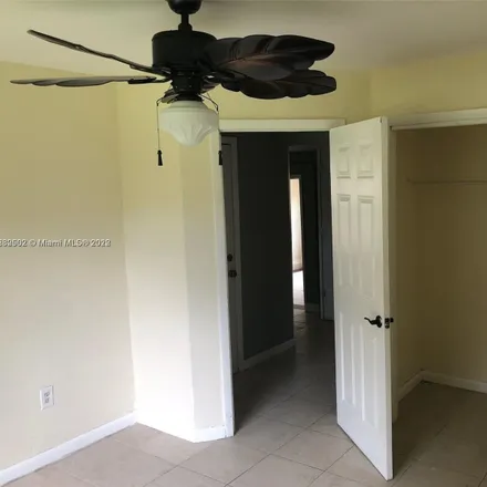 Image 5 - 1518 Northwest 101st Street, Pinewood, Miami-Dade County, FL 33147, USA - House for sale