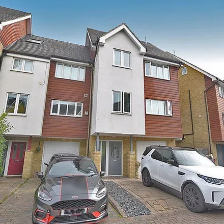Rent this 5 bed townhouse on Friars View in Royal British Legion Village, ME20 7JQ