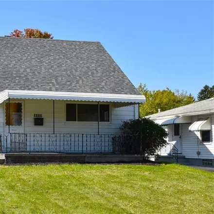 Buy this 4 bed house on 3140 Bailey Road in Cuyahoga Falls, OH 44221