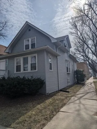 Rent this 2 bed house on 5359 West Berenice Avenue in Chicago, IL 60634