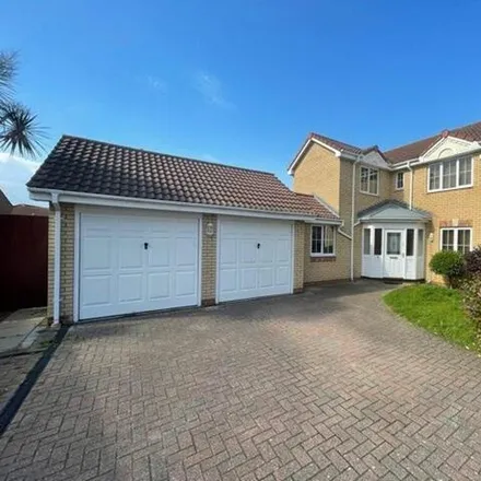Rent this 4 bed house on Torney Close in Basildon, SS16 6PQ