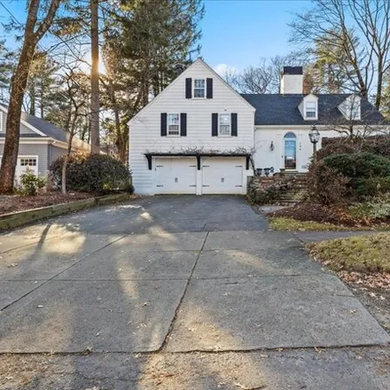 Image 1 - 146 Arnold Road, Newton, MA 02459, USA - House for rent