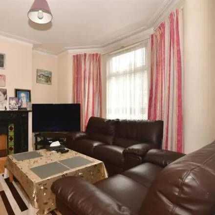 Buy this 3 bed townhouse on Henley Road in Loxford, London