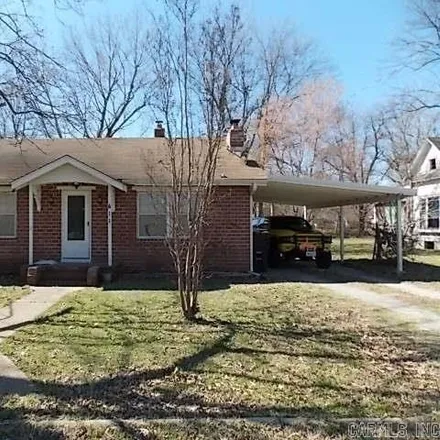 Buy this 2 bed house on 443 North Oak Street in Campbell, Dunklin County