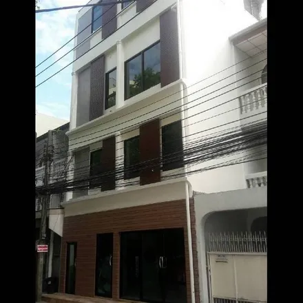 Rent this 1 bed apartment on Maestro 39 Residence in Soi Sukhumvit 39, Vadhana District