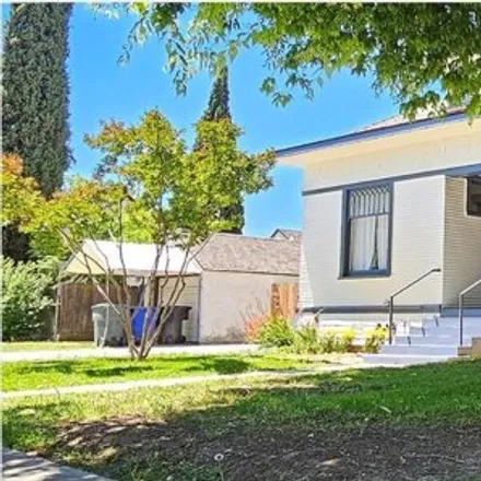 Buy this 3 bed house on 809 Alice Street in Modesto, CA 95350