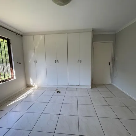 Image 2 - M7, Moseley Park, Queensburgh, 3620, South Africa - Townhouse for rent