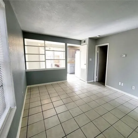 Image 6 - 2136 North 25th Street, North Depot Road Colonia, McAllen, TX 78501, USA - Apartment for rent