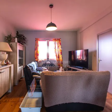 Rent this 2 bed apartment on Place Destrée in Cour Lejuste, 6141 Fontaine-l'Évêque