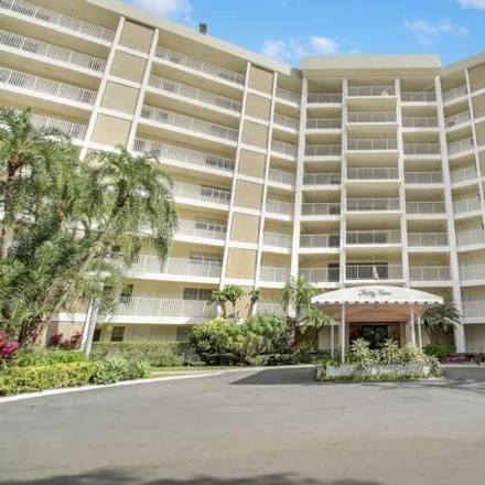 Buy this 1 bed condo on 2940 N Course Dr Apt 208 in Pompano Beach, Florida