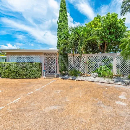 Buy this 3 bed house on 855 Fairway Drive in Normandy Shores, Miami Beach