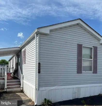 Buy this studio apartment on 865 Buttonwood Avenue in East Vincent Township, PA 19475