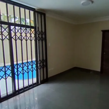 Buy this 8 bed apartment on Agustín Freire Ycaza in 090504, Guayaquil