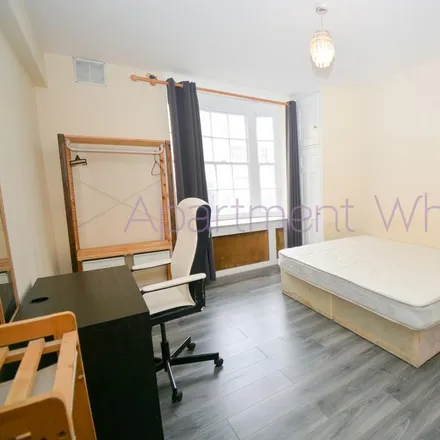 Image 2 - Peters Court, Porchester Road, London, W2 5DU, United Kingdom - Room for rent