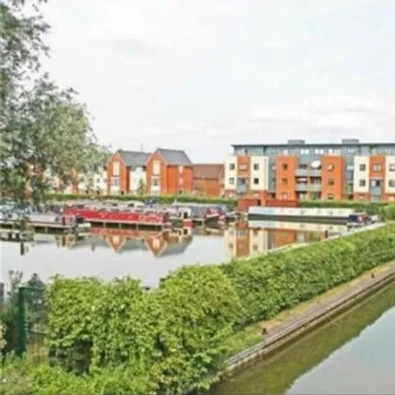 Rent this 2 bed apartment on Provis Wharf in Aylesbury, HP20 1AQ
