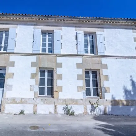 Image 2 - Montpellier-de-Médillan, NAQ, FR - House for rent