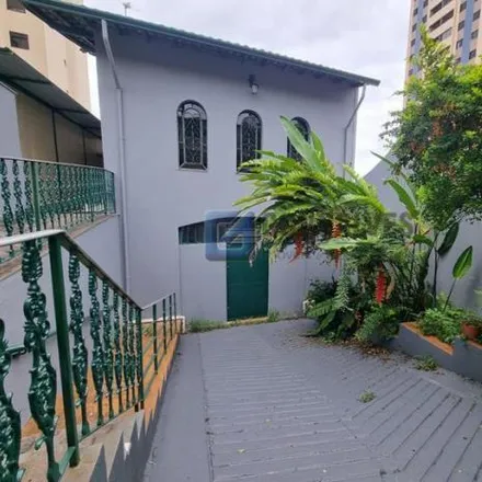 Rent this studio house on Viaduto Jaceguai in República, São Paulo - SP