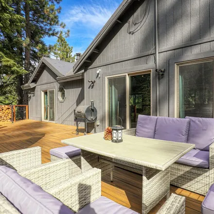 Image 3 - 12598 Ski Slope Way, Truckee, CA 96161, USA - House for sale