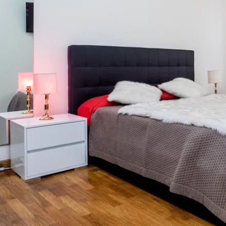 Rent this 2 bed room on Muratori - Umbria in Via Tertulliano, 20135 Milan MI