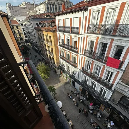 Image 7 - Calle de la Victoria, 5, 28014 Madrid, Spain - Apartment for rent