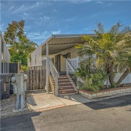 Buy this studio apartment on 7051 Ellis Avenue in Huntington Beach, CA 92648