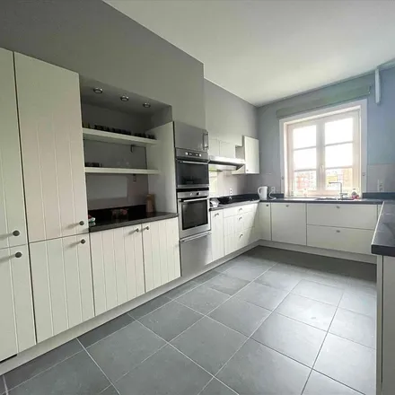 Rent this 1 bed apartment on Rue Chapelle Beaussart 141 in 6032 Charleroi, Belgium