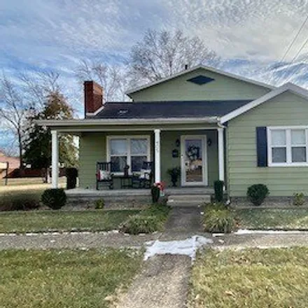Buy this 4 bed house on 463 West Fackney Street in Carmi, IL 62821
