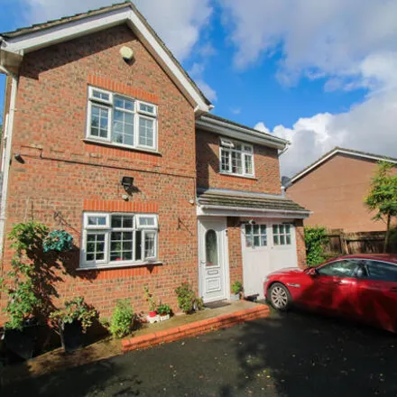 Buy this 5 bed house on Carlton Crescent in Ellesmere Port, CH66 1SN