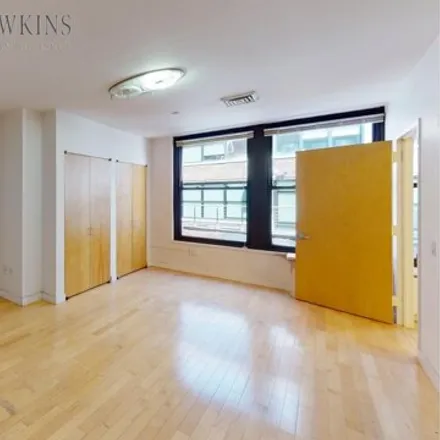 Image 9 - 315 West 36th Street, New York, NY 10018, USA - Condo for sale