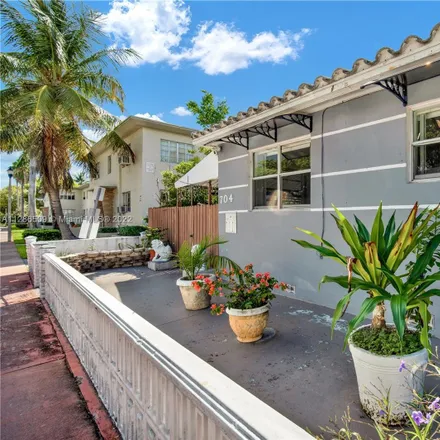 Image 2 - 704 84th Street, Miami Beach, FL 33141, USA - Duplex for sale