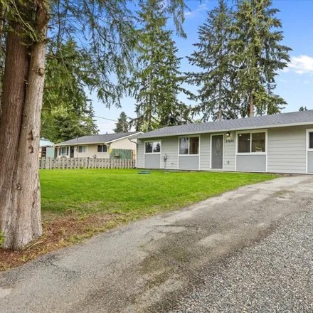 Buy this 3 bed house on 30606 2nd Avenue Southwest in Federal Way, WA 98023