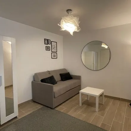 Rent this studio apartment on 17 Place Richard Baret in 75017 Paris, France