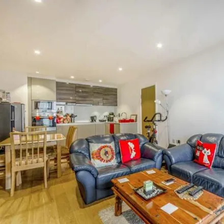 Image 6 - Vermilion, 30 Barking Road, London, E16 1EQ, United Kingdom - Apartment for sale