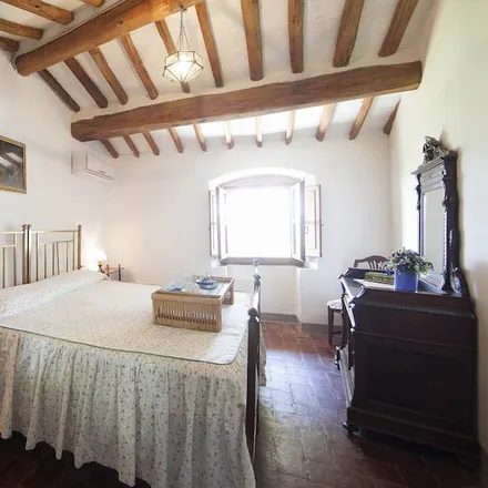Rent this 3 bed apartment on 50025 Montespertoli FI