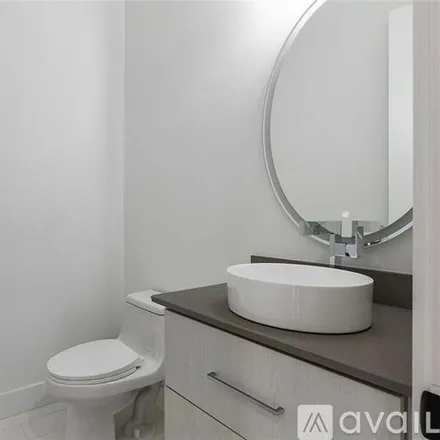 Image 3 - 2374 Logan Circle Northeast - House for rent