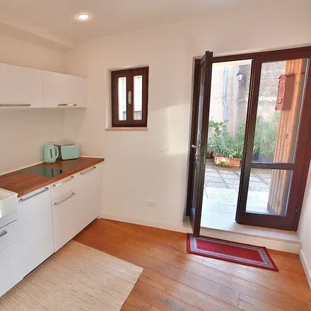 Image 2 - Via Calmasino, 37011 Cisano VR, Italy - Apartment for rent