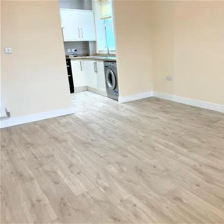 Image 4 - Duchess Close, Kettering, NN16 9XU, United Kingdom - Apartment for rent