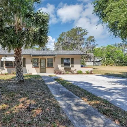 Image 2 - 603 Palm Avenue, Howey-in-the-Hills, Lake County, FL 34737, USA - House for sale