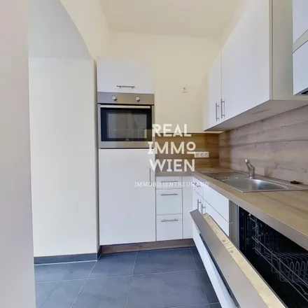 Image 2 - Vienna, Strozzigrund, VIENNA, AT - Apartment for rent