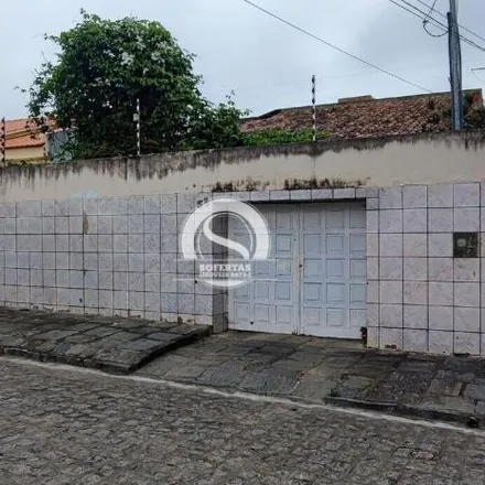 Buy this 3 bed house on Rua Adolfo José Amaral in Sandra Cavalcante, Campina Grande - PB