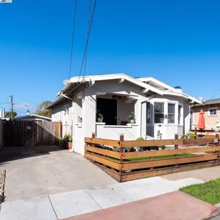 Buy this 3 bed house on 2407 66th Avenue in Oakland, CA 94613