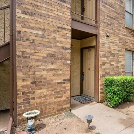 Buy this 1 bed condo on 1260 Harwell Drive in Arlington, TX 76011