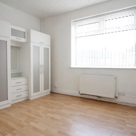 Rent this 3 bed apartment on Beryl Street in Liverpool, L13 1DU