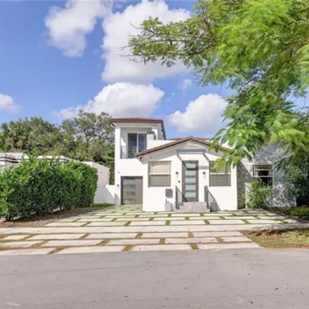 Buy this 6 bed house on 1127 Southwest 18th Court in Fort Lauderdale, FL 33315