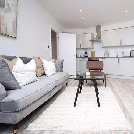 Rent this 2 bed apartment on Clarence Street in Swindon, SN1 2DJ