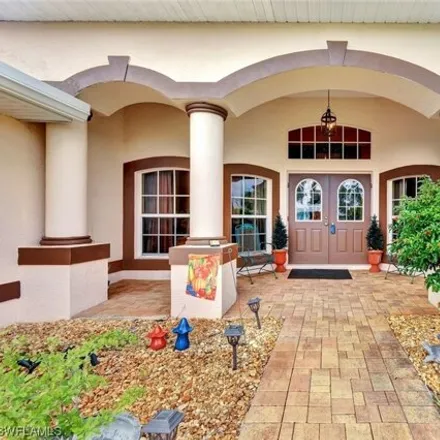 Image 3 - 107 Southeast 6th Street, Cape Coral, FL 33990, USA - House for sale