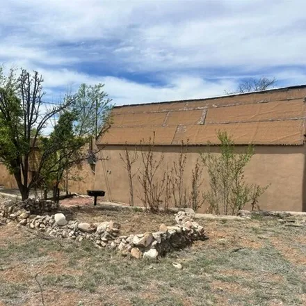 Image 4 - 2004 Hopi Rd, Santa Fe, New Mexico, 87505 - House for sale