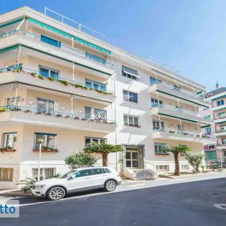 Image 2 - Via Monte Zovetto 9, 16131 Genoa Genoa, Italy - Apartment for rent