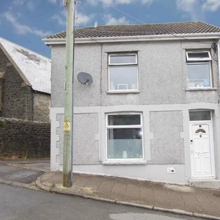 Buy this 3 bed house on Ashdale Road in Tonyrefail, CF40 1RT