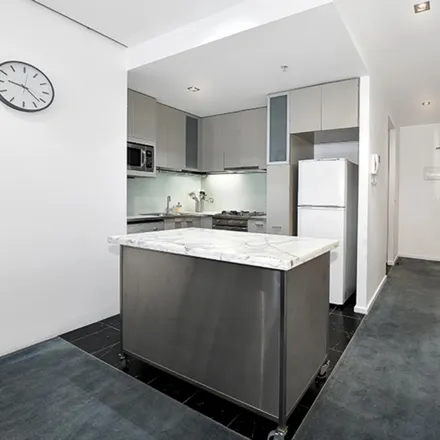Image 6 - Empire Apartments, 402-408 La Trobe Street, Melbourne VIC 3000, Australia - Apartment for rent